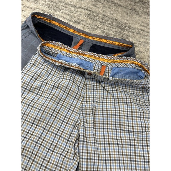 Lot of 2 Tommy Bahama Shorts Mens 32 Gray Blue Chino Flat Front Stretch Casual - Picture 2 of 16